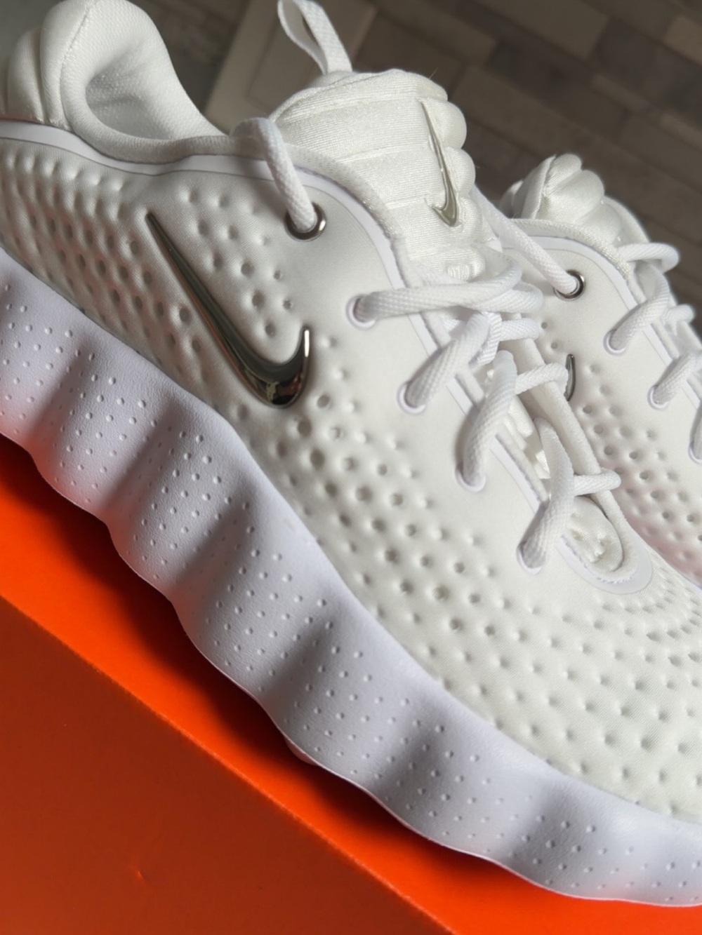Nike Mind 002 White Men’s Size 10 Sneakers HQ4308-100 w/ Box - Picture 4 of 7